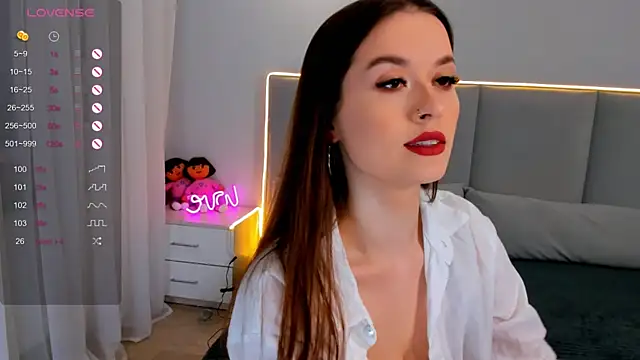 Emeli Love online show from January 4, 6:09 am