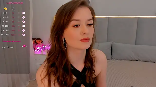 Emeli Love online show from March 22, 5:17 am