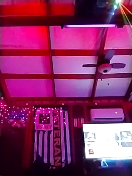 Snapshot of ivylee31 chatting on March 1, 5:20 am ivylee31 online show from March 1, 5:20 am