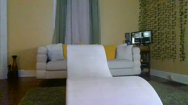 SexGoddessfinest online show from September 25, 4:49 am