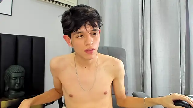 Snapshot of KLAUS_SUNRISE_XX chatting on February 28, 9:15 am KLAUS SUNRISE XX online show from February 28, 9:15 am