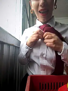 Alysson-- online show from November 6, 2:29 pm