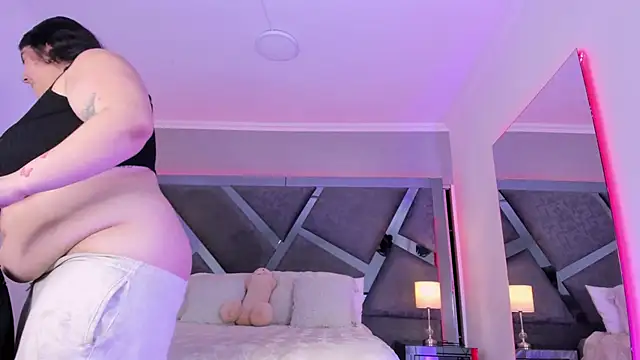 AmberiniHoffman online show from February 11, 12:05 pm