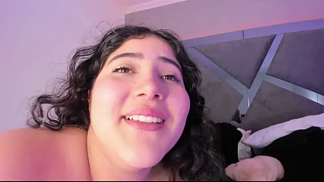 AmberiniHoffman online show from February 20, 6:13 pm