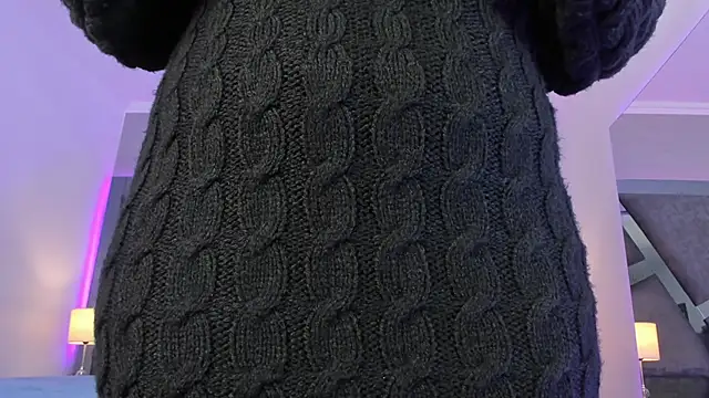 AmberiniHoffman online show from March 3, 11:44 am