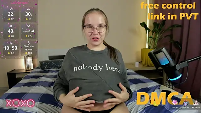 Snapshot of Your_Penny_ chatting on November 2, 9:17 pm Your Penny online show from November 2, 9:17 pm