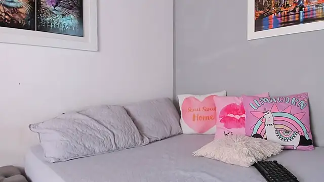 Snapshot of naughtyloverss chatting on January 31, 2:39 pm naughtyloverss online show from January 31, 2:39 pm