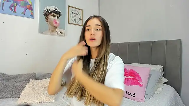 Snapshot of naughtyloverss chatting on November 26, 7:37 pm naughtyloverss online show from November 26, 7:37 pm