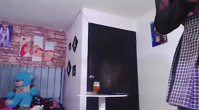 Snapshot of vixenxqueens chatting on January 12, 7:31 pm vixenxqueens online show from January 12, 7:31 pm