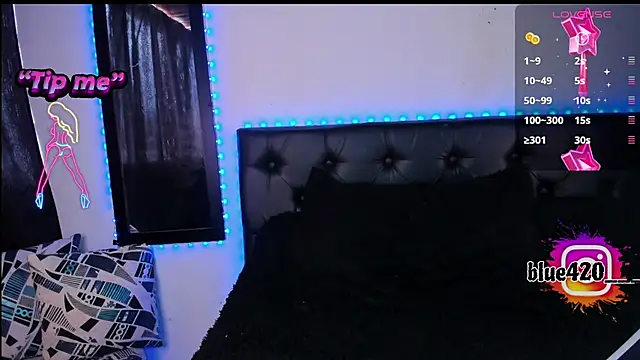 Snapshot of Skyler__blue4 chatting on December 10, 7:00 pm Skyler  blue4 online show from December 10, 7:00 pm