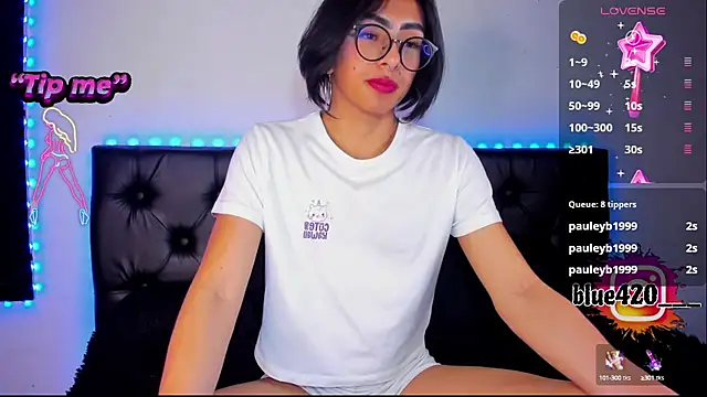 Snapshot of Skyler__blue4 chatting on December 14, 11:34 pm Skyler  blue4 online show from December 14, 11:34 pm