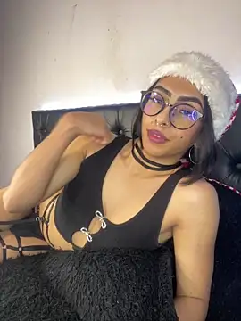 Snapshot of Skyler__blue4 chatting on December 27, 7:24 pm Skyler  blue4 online show from December 27, 7:24 pm