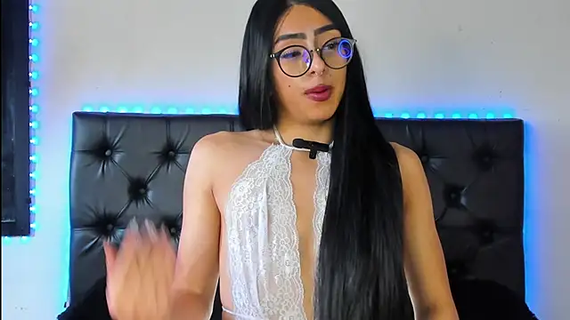 Snapshot of Skyler__blue4 chatting on January 12, 8:47 pm Skyler  blue4 online show from January 12, 8:47 pm