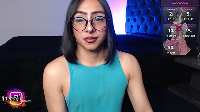 Snapshot of Skyler__blue4 chatting on September 21, 5:25 pm Skyler  blue4 online show from September 21, 5:25 pm