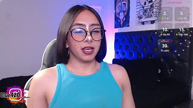 Snapshot of Skyler__blue4 chatting on October 9, 12:52 am Skyler  blue4 online show from October 9, 12:52 am