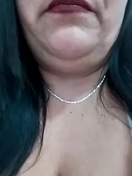 sara pineros online show from January 10, 7:11 pm