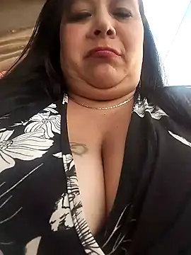 sara pineros online show from January 31, 9:59 pm