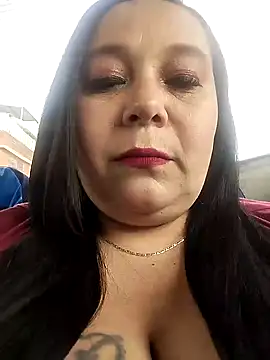 sara pineros online show from February 6, 1:21 pm