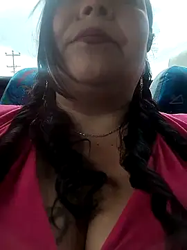 sara pineros online show from February 28, 3:37 pm