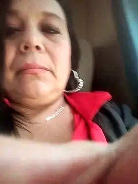 sara pineros online show from September 17, 9:05 pm