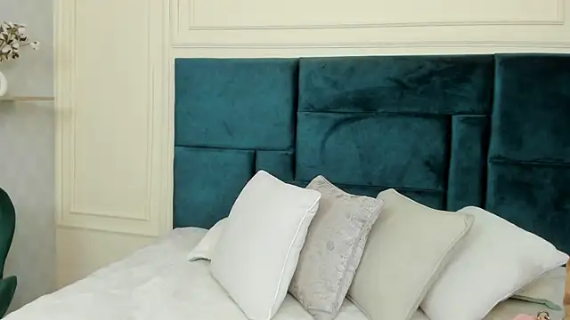 Charlotte Mayer online show from February 19, 11:28 am