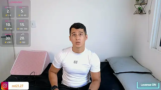 hot69temptation  online show from September 11, 3:01 pm