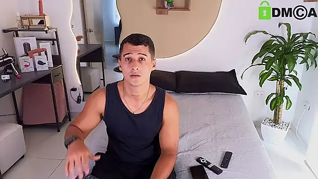 hot69temptation  online show from April 15, 3:08 pm