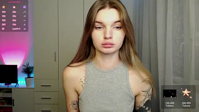 Snapshot of lounahyan chatting on December 15, 6:28 am lounahyan online show from December 15, 6:28 am