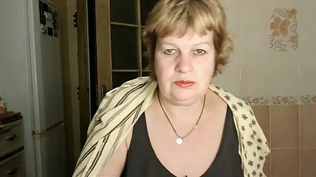 Snapshot of Ettie_Tonia chatting on January 26, 2:08 pm Ettie Tonia online show from January 26, 2:08 pm
