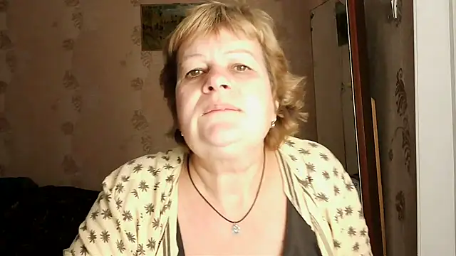 Snapshot of Ettie_Tonia chatting on January 27, 10:06 am Ettie Tonia online show from January 27, 10:06 am