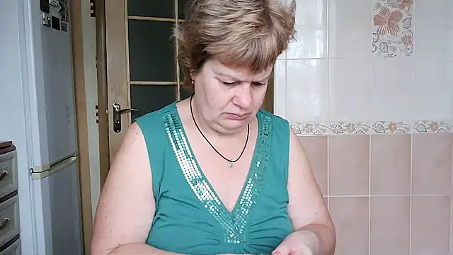 Snapshot of Ettie_Tonia chatting on January 30, 10:19 am Ettie Tonia online show from January 30, 10:19 am