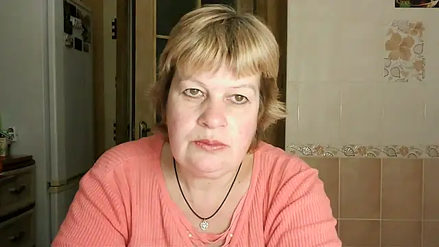 Snapshot of Ettie_Tonia chatting on February 11, 4:46 pm Ettie Tonia online show from February 11, 4:46 pm