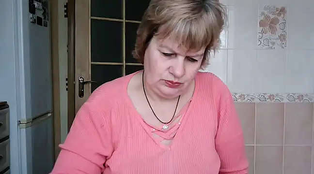 Snapshot of Ettie_Tonia chatting on February 14, 1:08 pm Ettie Tonia online show from February 14, 1:08 pm