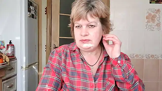 Snapshot of Ettie_Tonia chatting on February 26, 12:47 pm Ettie Tonia online show from February 26, 12:47 pm