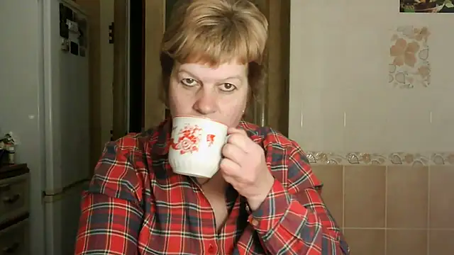 Snapshot of Ettie_Tonia chatting on March 4, 6:39 pm Ettie Tonia online show from March 4, 6:39 pm