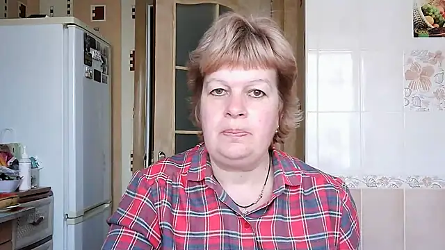 Snapshot of Ettie_Tonia chatting on March 10, 7:53 am Ettie Tonia online show from March 10, 7:53 am