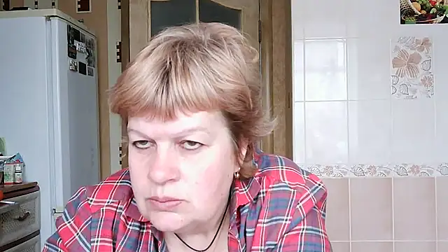 Snapshot of Ettie_Tonia chatting on March 19, 9:28 am Ettie Tonia online show from March 19, 9:28 am