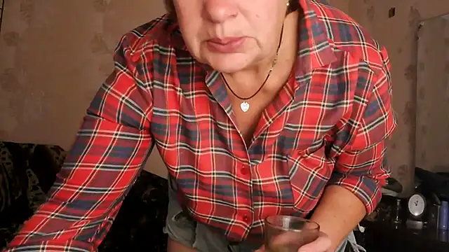 Snapshot of Ettie_Tonia chatting on October 27, 9:02 am Ettie Tonia online show from October 27, 9:02 am