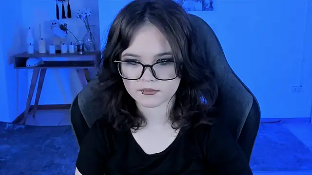 Elainebeness online show from December 29, 6:38 pm