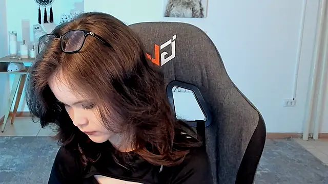 Elainebeness online show from January 31, 10:42 pm