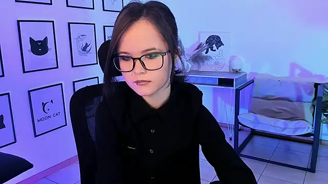 Elainebeness online show from February 5, 11:39 pm