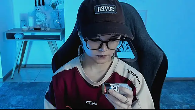 Elainebeness online show from March 9, 10:52 pm