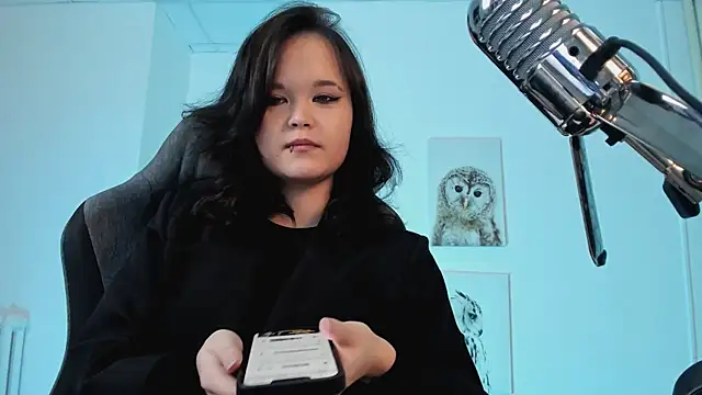 Elainebeness online show from March 14, 1:59 am