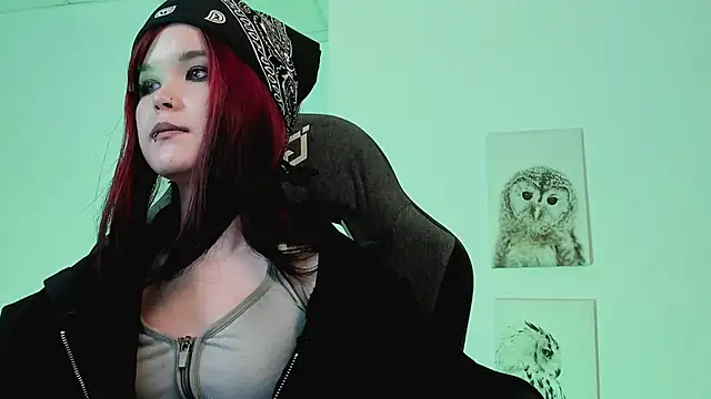 Elainebeness online show from March 16, 4:52 am