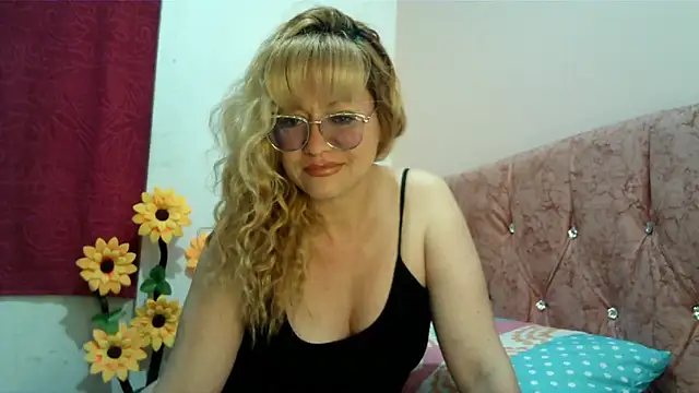 taylor198115 online show from January 5, 7:49 am