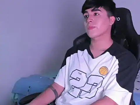 amon kyle online show from January 3, 4:22 am