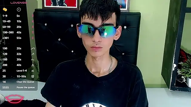 ttimy x boy online show from March 1, 11:15 pm