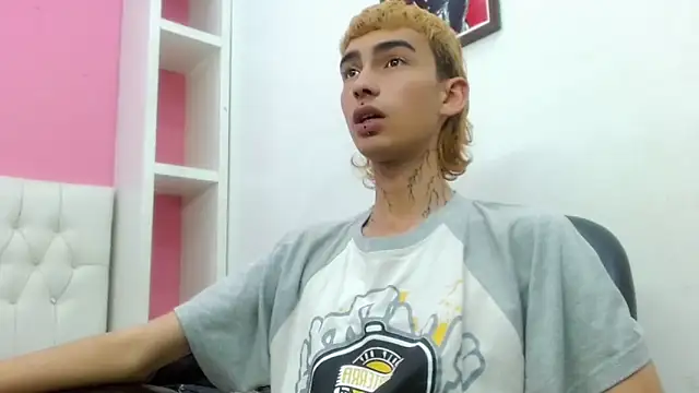 ttimy x boy online show from February 20, 6:59 am