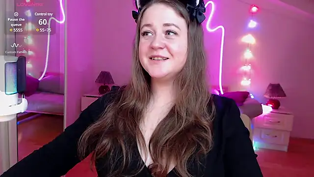 LizzyShine online show from February 3, 8:57 pm