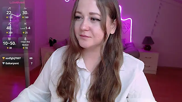 LizzyShine online show from March 14, 8:28 pm